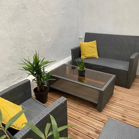 Appartement Maison De Avec Garage Et Terrasse