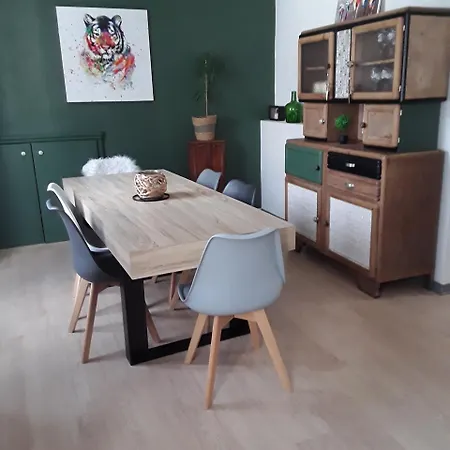 Maison De Avec Garage Et Terrasse *