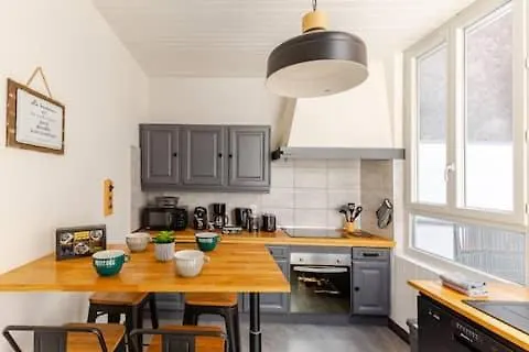 Maison De Avec Garage Et Terrasse